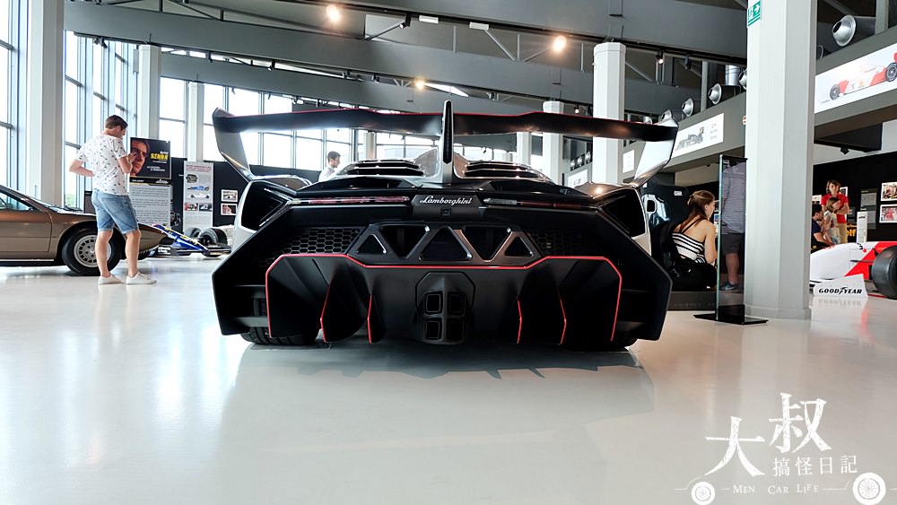 歐洲 自駕 | 義大利超跑博物館 藍寶基尼(Museo Lamborghini)