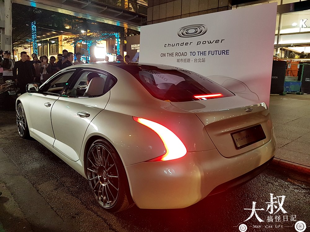 Thunder Power EV Sedan 電動汽車