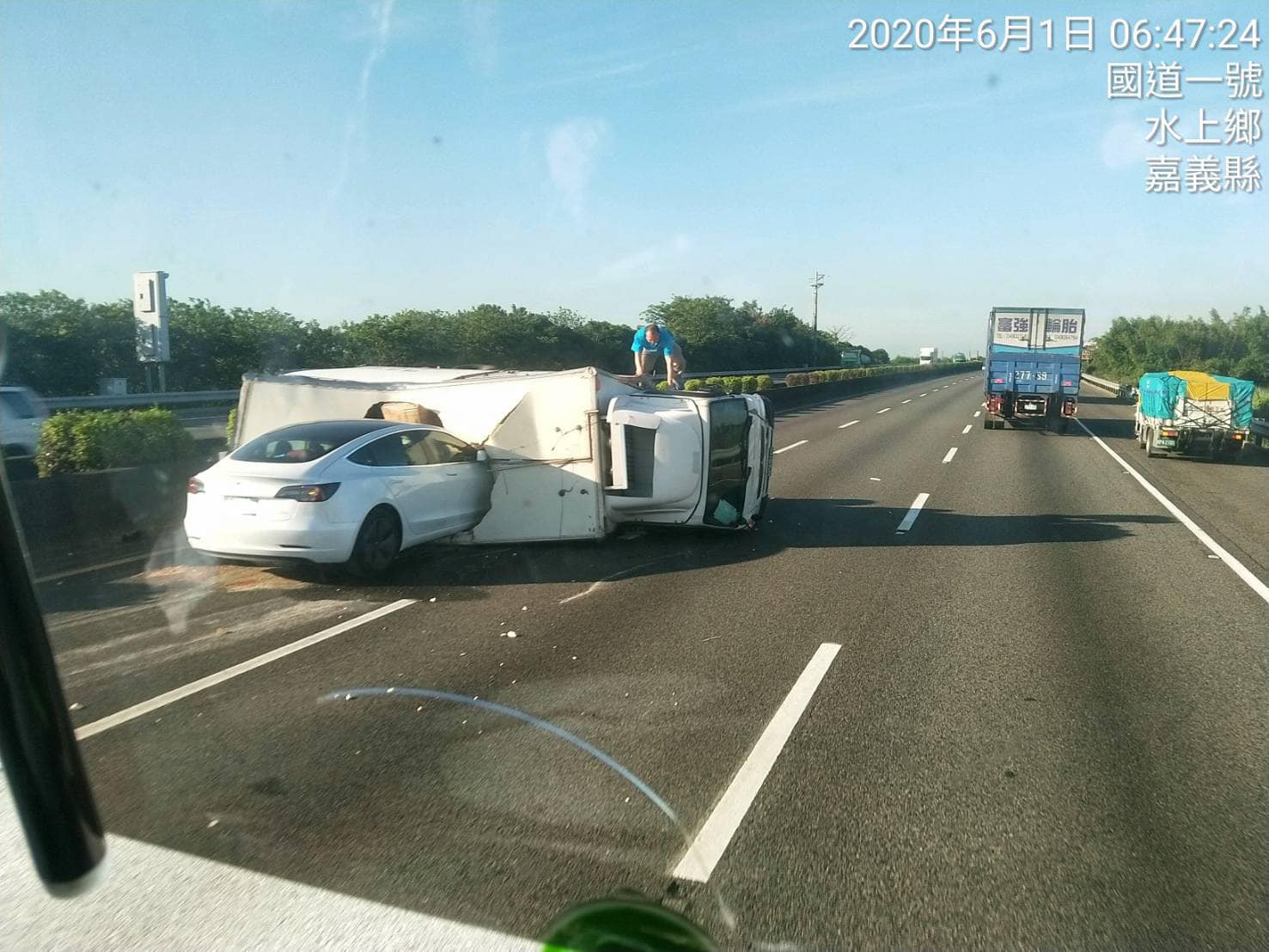 駕駛輔助系統ADAS｜前方靜止物體煞車 @大叔搞怪日記