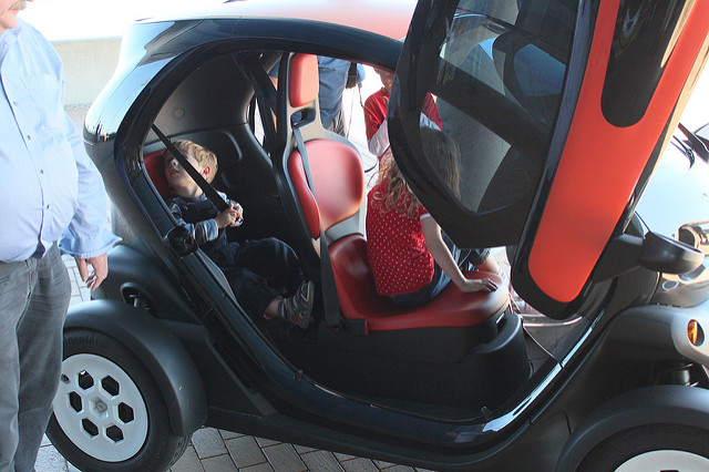 Renault_Twizy_Z.E._PD_2011_07