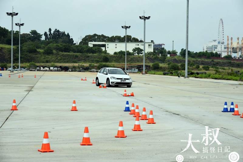 大叔搞怪 7.5Golf 230tsi 金卡納